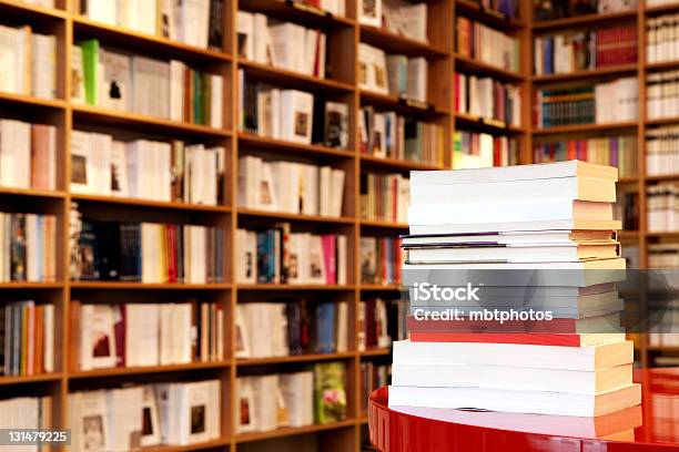 Foto de Livraria e mais fotos de stock de Biblioteca - Biblioteca, Educação, Estante de Livro