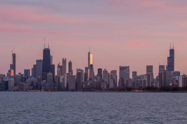 istock A Pink Sunset Skyline Shot of Chicago 1314809175