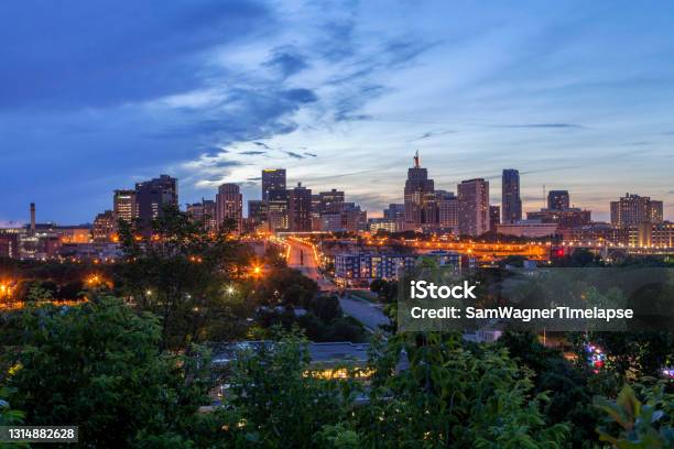A Summer Cityscape Shot Overlooking Downtown St Paul Minnesota Stock Photo - Download Image Now