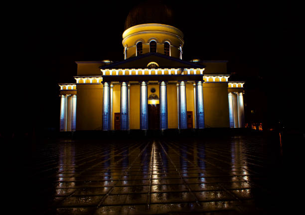 istock Cathedral with columns in the night 1314884960