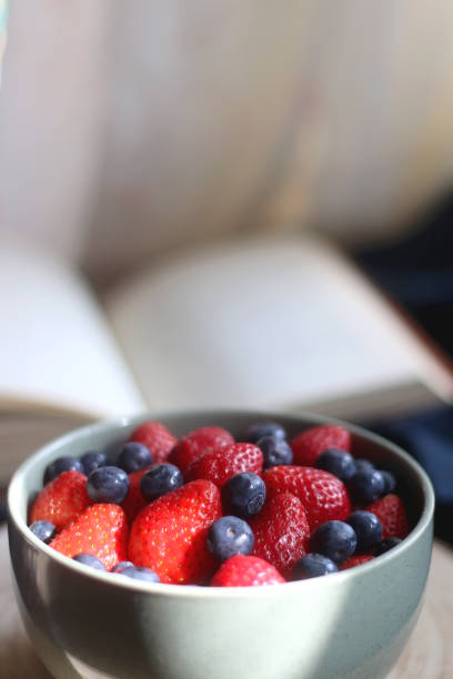 istock Bolw of Fruit 1314942842