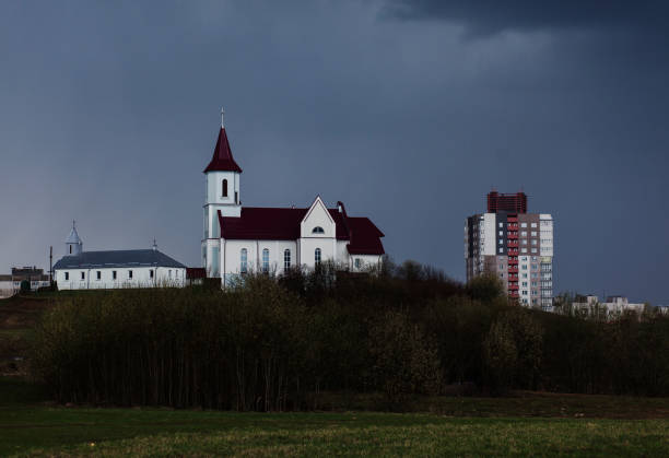 istock church against a dark sky 1314970066