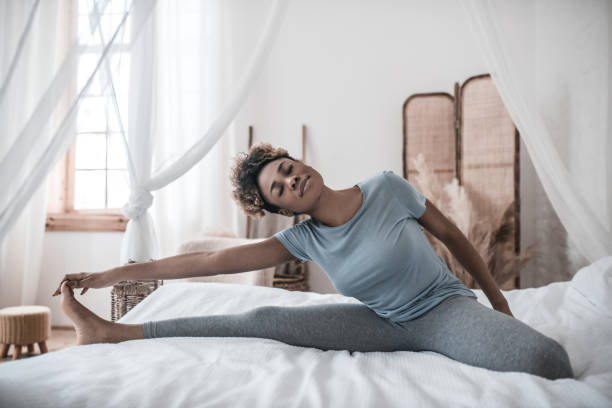 istock Young dark-skinned woman doing morning workout 1314994443