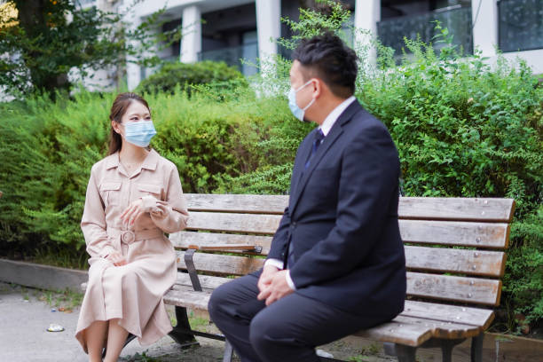 istock Business Person keeping social distancing 1314997397