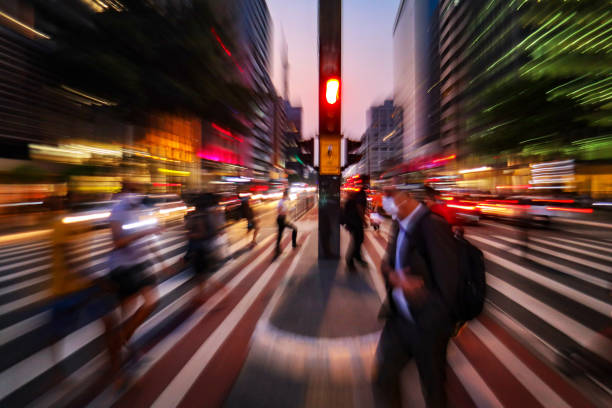 istock Urban life in pandemic times 1315025401