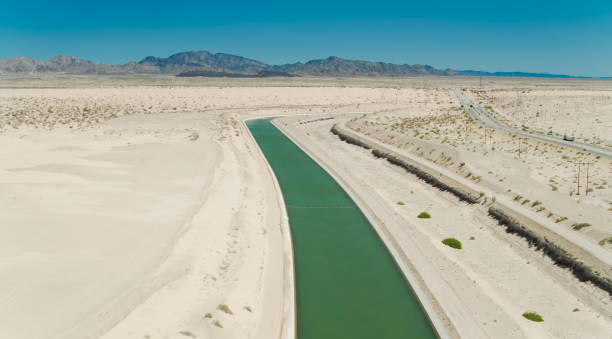 istock Imperial County Aqueduct - Aerial 1315082254