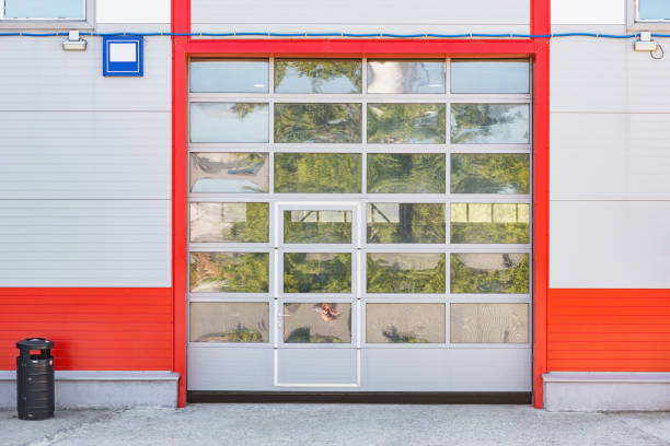 istock Exterior of the auto service. 1315143873