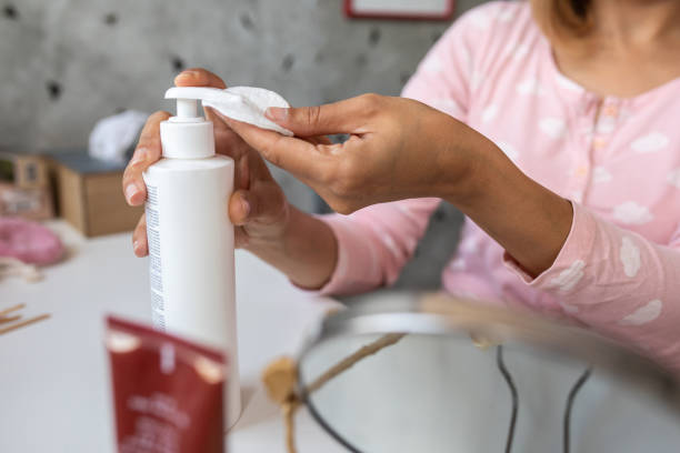 istock Woman having a beauty spa day at home during weekend 1315158042