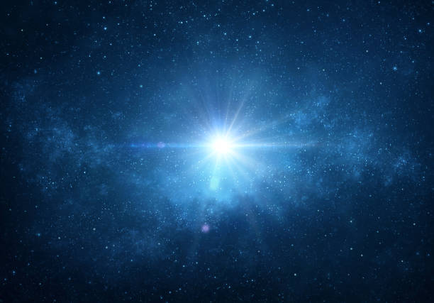 ilustraciones, imágenes clip art, dibujos animados e iconos de stock de luz estelar en el espacio exterior - supernova