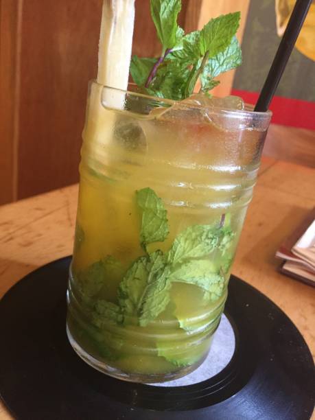 istock Cuba - Havana - mojito 1315211905