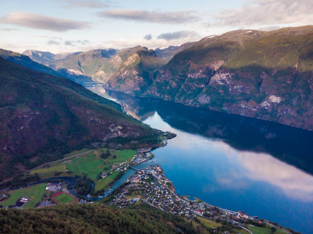 fjord landscape at morning, aurland norway - aurlandfjord imagens e fotografias de stock
