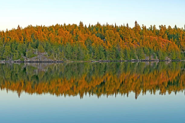 alpenglow i wieczorne refleksje - alpenglow autumn beauty in nature clear sky zdjęcia i obrazy z banku zdjęć