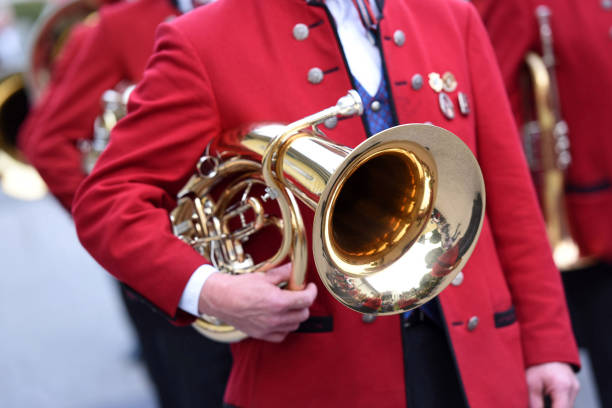brass band in oberwang - dirndl traditional clothing austria traditional culture imagens e fotografias de stock
