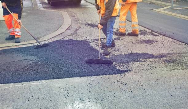 istock People repairing a road 1315245472