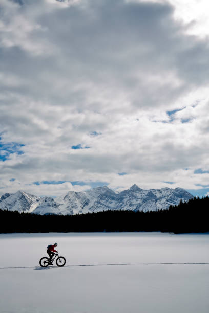 istock Winter Fatbike Ride 1315248805