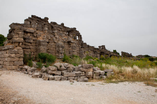 istock Ancient ruins of an ancient city 1315266010