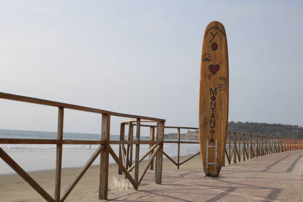 The famous montanita sign that is found alongside the beach Montanita, Ecuador, 25-12-2020: the famous montanita sign that is found alongside the beach montanita ecuador stock pictures, royalty-free photos & images