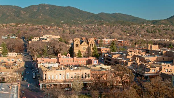 aerial view of the cathedral basilica of st. francis of assisi on a sunny afternoon - taos imagens e fotografias de stock