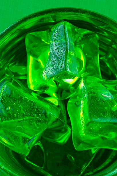 istock Closed up Ice cubes in green drink. 1315315593