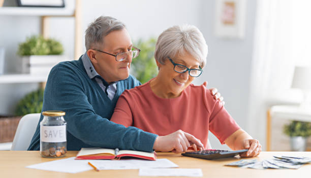 istock family managing  budget 1315598192