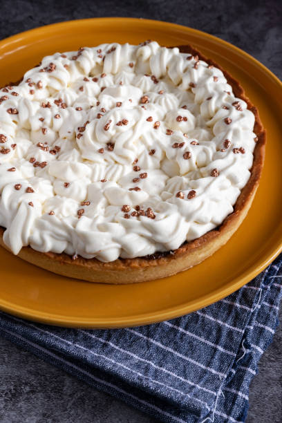 istock Delicious homemade vanilla cake with pecans 1315633718