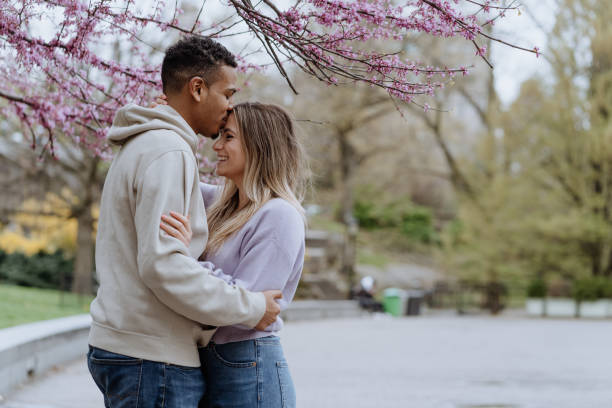 istock Couple traveling in New York during springtime 1315724857