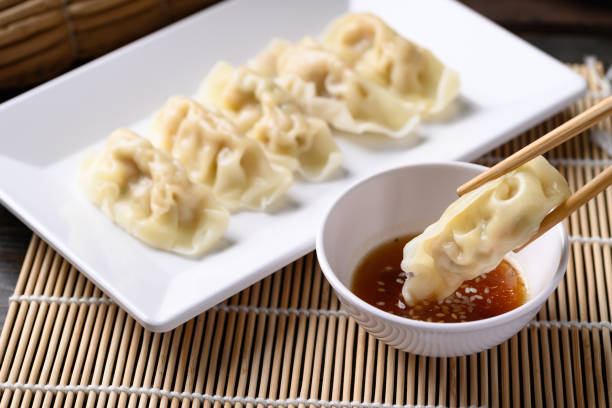 istock Steamed wonton dumpling stuffed with minced pork and shrimp 1315768335