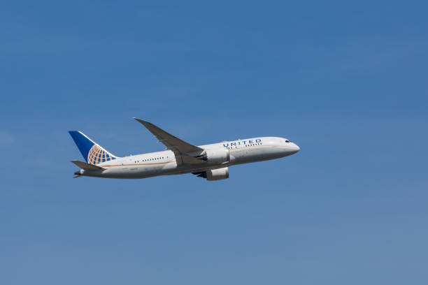 N26910 United Airlines Boeing 787-8 Dreamliner stock photo