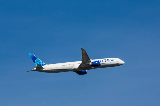 N13013 United Airlines Boeing 787-10 Dreamliner stock photo