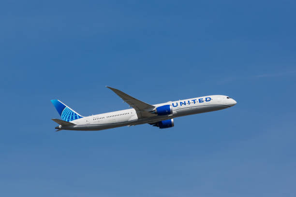N13013 United Airlines Boeing 787-10 Dreamliner stock photo