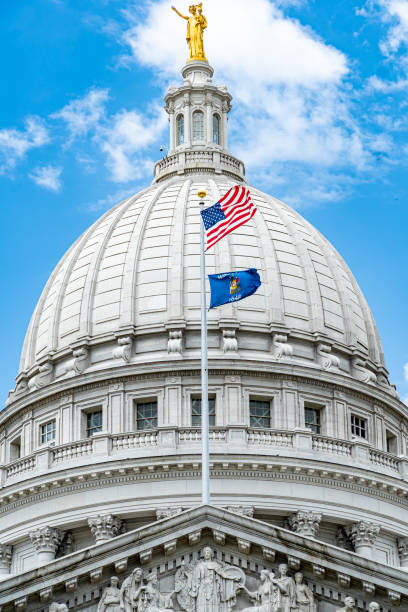 Wisconsin State Capitol Building - Madison, WI Wisconsin State Capitol Building on a sunny spring day wisconsin state capitol photos stock pictures, royalty-free photos & images