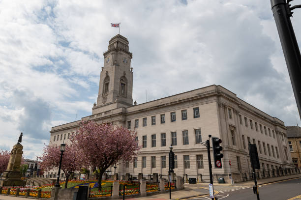 istock Side view of Barnsley Town Hall 1315871224