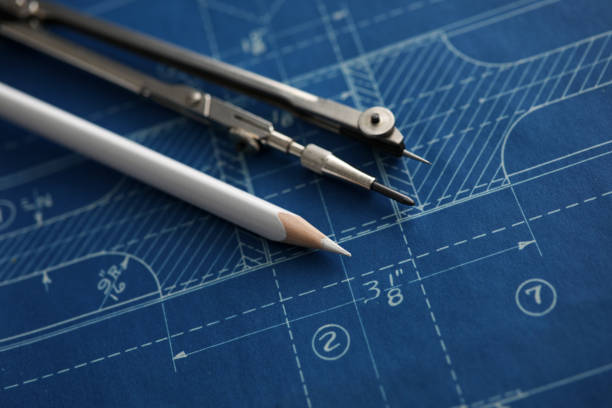 herramientas de dibujo sobre papel plano - drawing compass blueprint architecture plan fotografías e imágenes de stock