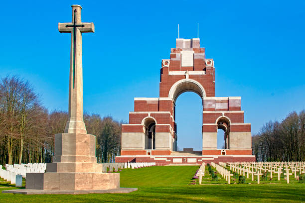 Mr. Thiepval. Franco-British Memorial, Somme, Picardy. Hauts-de-France Shot of the Franco-British memorial which is a memorial to the First World War, dedicated to the British soldiers who disappeared during the Battle of the Somme where the names of 72,244 missing soldiers are engraved on the pillars of the arch, at 18/135, 200 iso, f 16, 1/160 second 1918 stock pictures, royalty-free photos & images