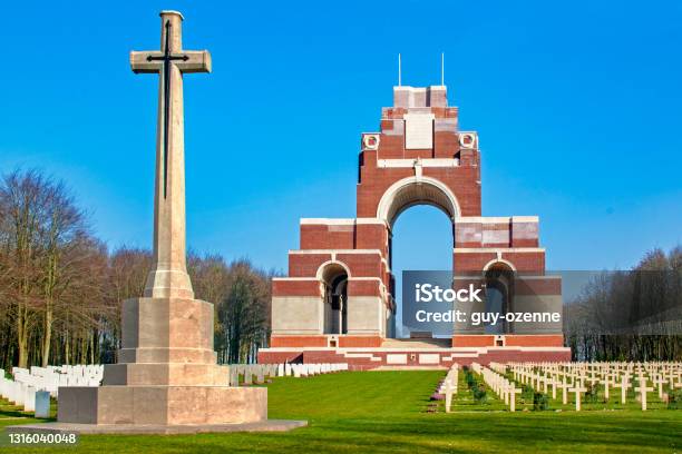 Mr Thiepval Francobritish Memorial Somme Picardy Hautsdefrance Stock Photo - Download Image Now