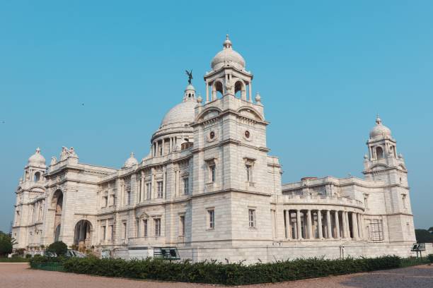 a beautiful side view picture of the Victoria Memorial stock photo a beautiful side view picture of the Victoria Memorial stock photo kolkata night stock pictures, royalty-free photos & images