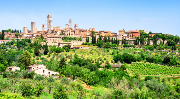 san gimignano in toscana - san gimignano foto e immagini stock