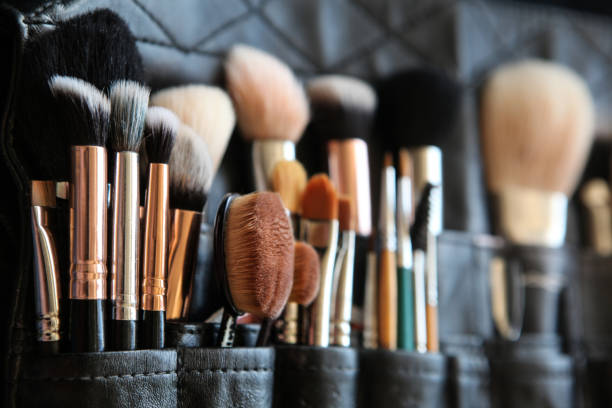 conjunto de cepillos cosméticos - makeup artist fotografías e imágenes de stock