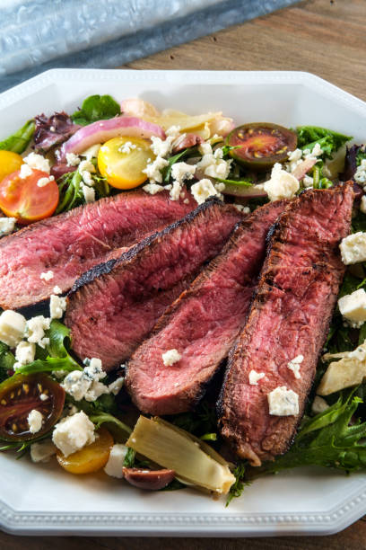 istock Blue Cheese Steak Salad 1316147186