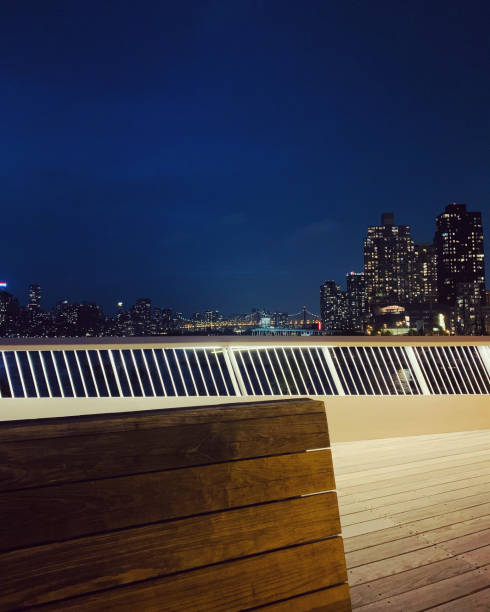 istock The City That Never Sleeps 1316238656
