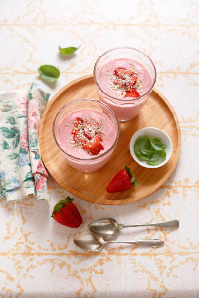 Smoothie with strawberries vanilla and basil (ph. Marianna Franchi)