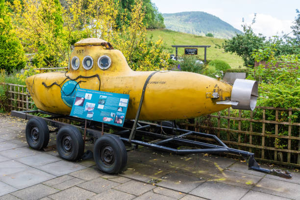 Viper Fish submarine used in the Loch Ness Monster hunts Drumnadrochit, Scotland, United Kingdom – September 25, 2017. Viper Fish submarine used in the Loch Ness Monster hunts, on display outside of Loch Ness Centre and Exhbition in Drumnadrochit village. drumnadrochit stock pictures, royalty-free photos & images