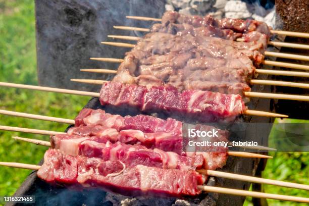 Arrosticini Wikipedia Stock Photo - Download Image Now - Abruzzo, Food, Cooking