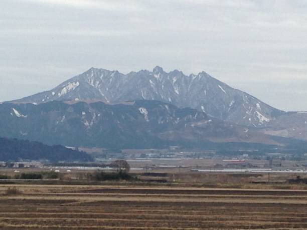 istock Mt. Aso in winter when it snowed 1316359478