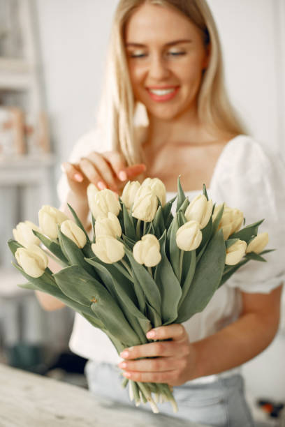 istock Frorist makes a beautiful bouquet in a studio 1316368960