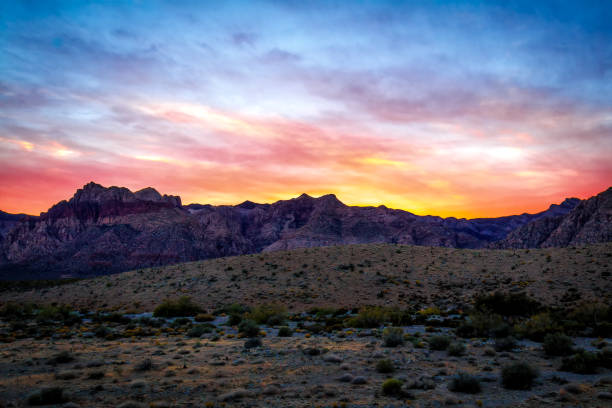 istock Desert Sunset of Spring Mountains Red Rock Canyon 1316391992