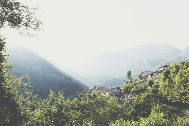 Vila de Caleao, Astúrias (Espanha) - foto de acervo