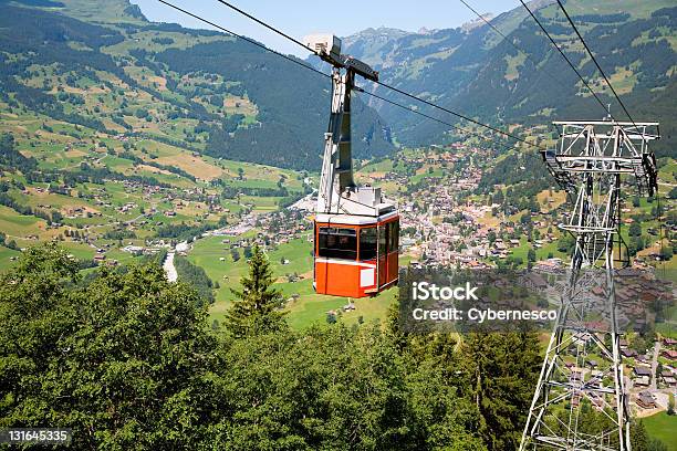 Straßenbahn In Grindelwald Kanton Bern Schweiz Stockfoto und mehr Bilder von Alpen - Alpen, Anhöhe, Ansicht aus erhöhter Perspektive