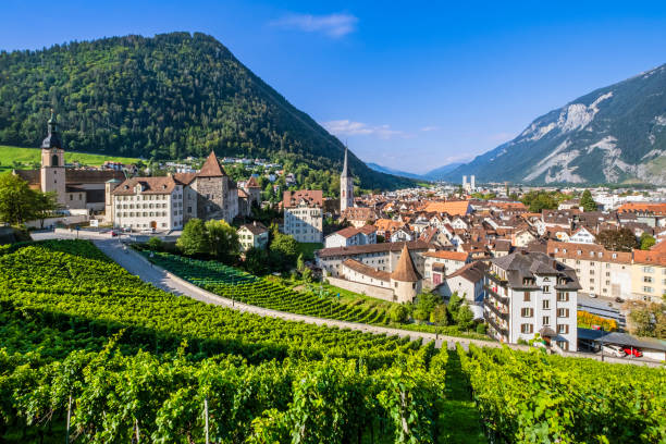 schweiz - panorama von chur - chur stock-fotos und bilder