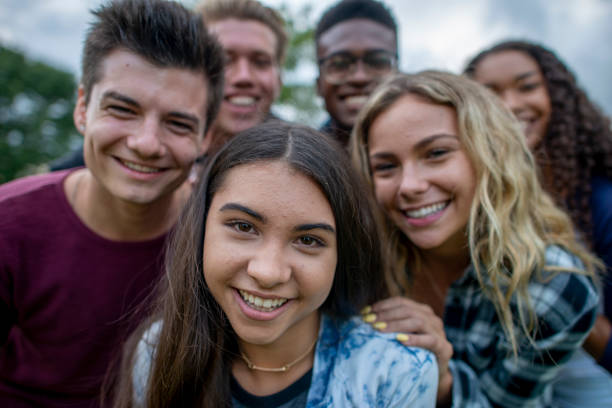 istock Smiling Teenagers 1316465922